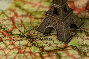 Karte mit Eiffelturm